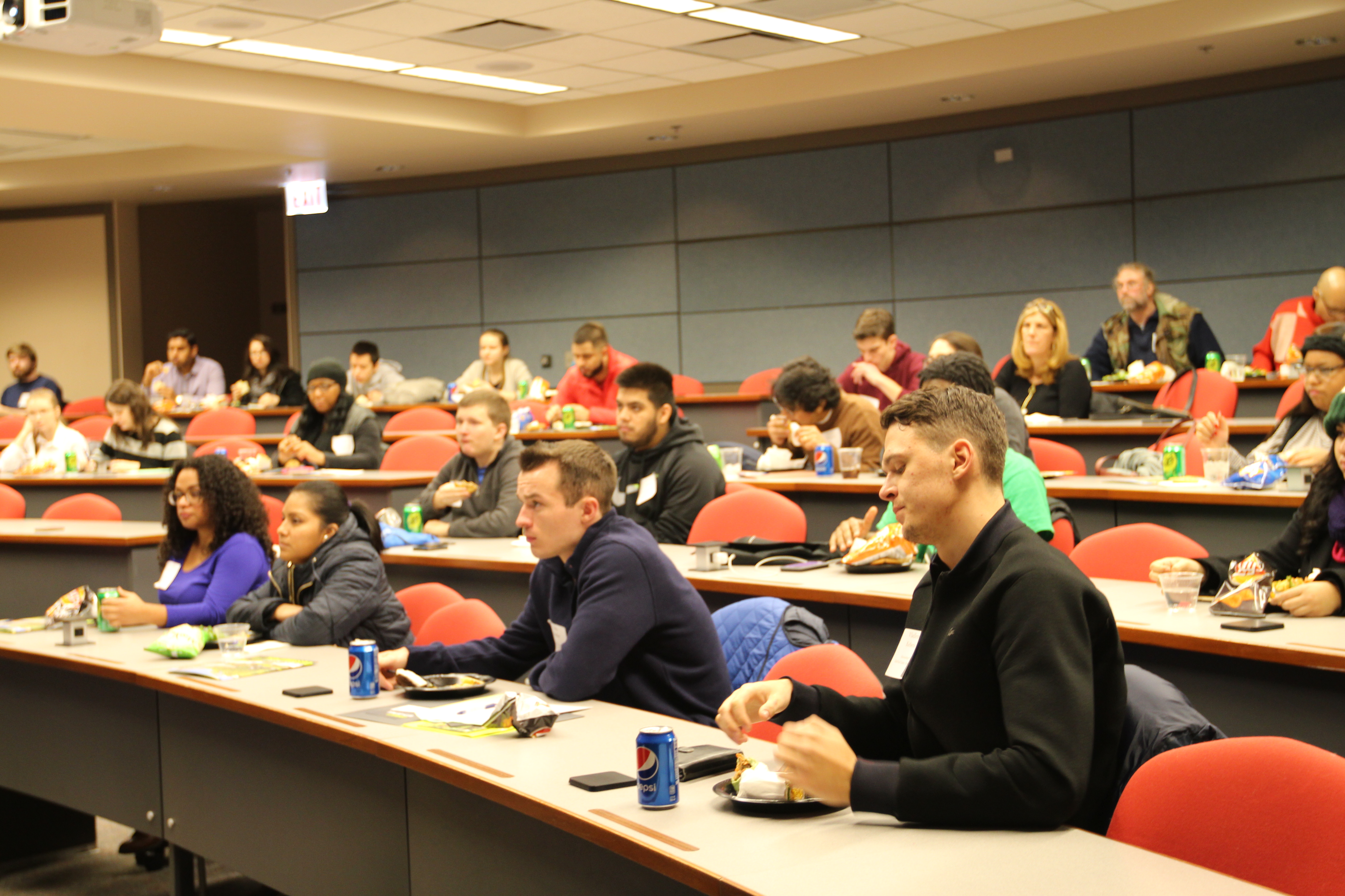 Prospective students attend a session at the 2018 DePaul Transfer Experience Event.